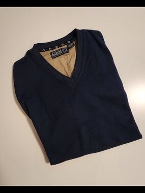 Vintage Grand Slam Men's Dark Navy V-Neck Sweater. Great For A Cool Golf Outing!